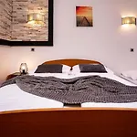In With Balcony, Air Conditioning, Wifi 4738-4 * Лопар