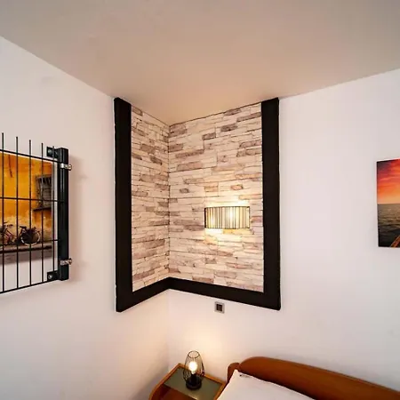 In With Balcony, Air Conditioning, Wifi 4738-4 Lopar