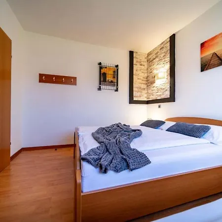 Lägenhet In With Balcony, Air Conditioning, Wifi 4738-4